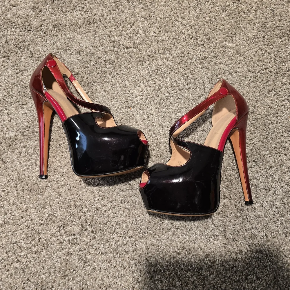Black and Red Peep Toe Heels - Picture 2 of 4
